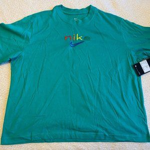 NWT Nike Women's Dri-FIT Boxy Rainbow Training Tee T Shirt